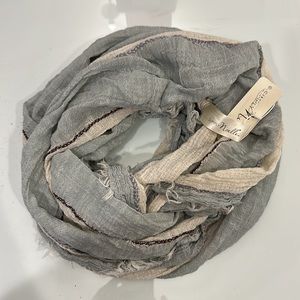 Simply Noelle NWT scarf